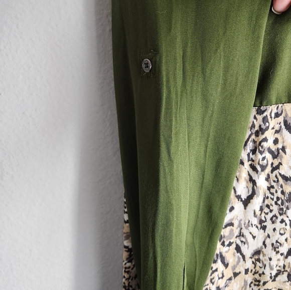 Free People Welcome to the Jungle Animal Print Buttonfront Blouse-Size M - Picture 11 of 13